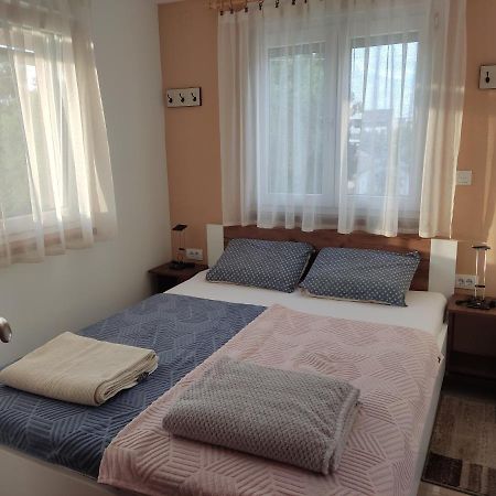 Apartmani Sladjana Нови Сад Екстериор снимка