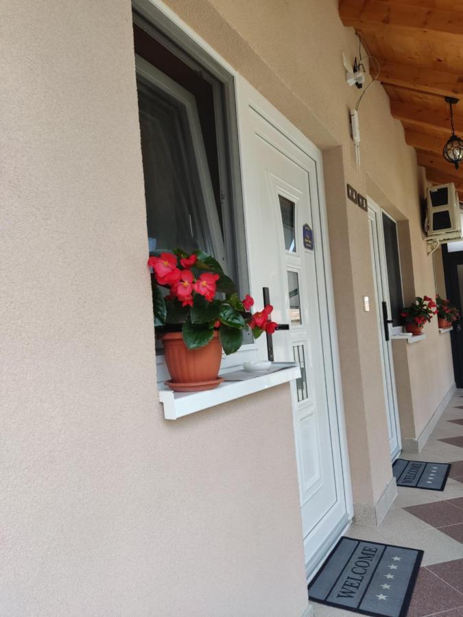 Apartmani Sladjana Нови Сад Екстериор снимка