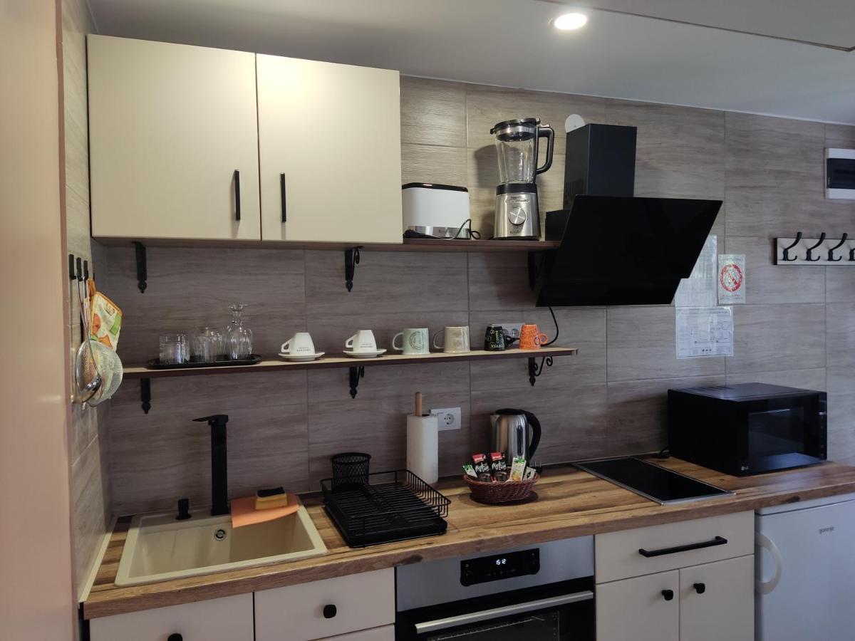 Apartmani Sladjana Нови Сад Екстериор снимка